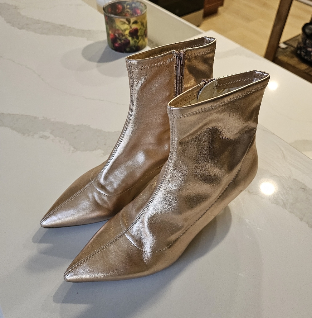 Free People Marilyn Kitten Heels Rose Gold - Picture 4 of 11